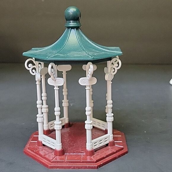 Christmas Collectible Stone Bridge And Trim A Home Gazebo - Picture 7 of 8